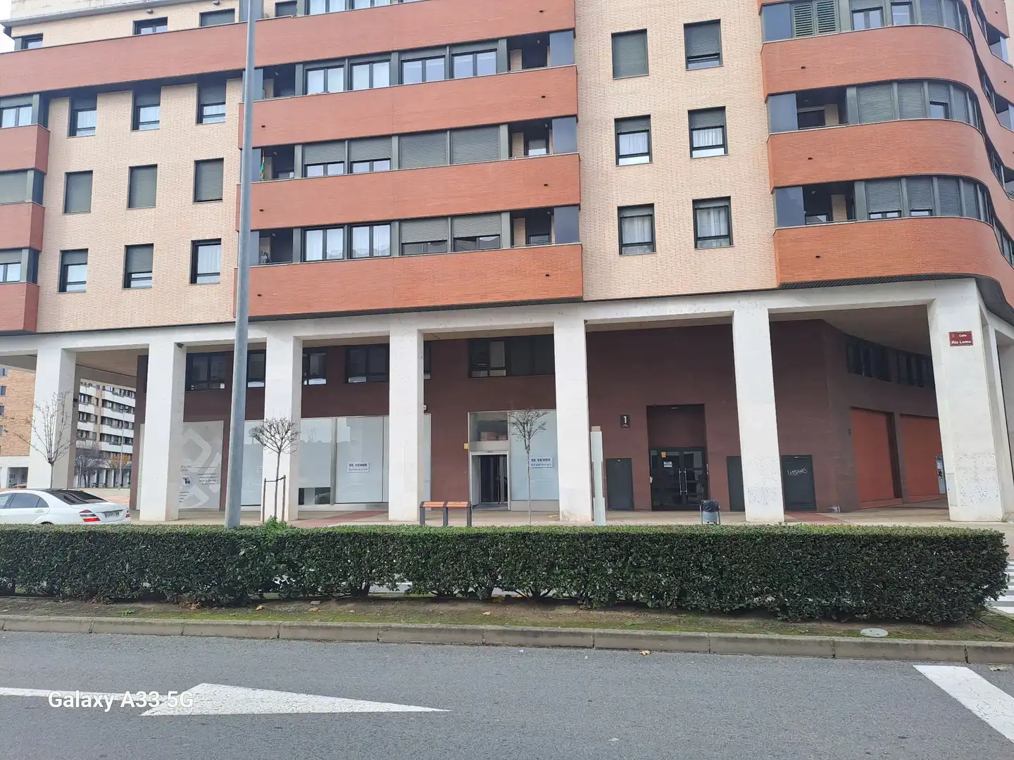 Vista exterior de Local en venta en  Logroño con Aire acondicionado