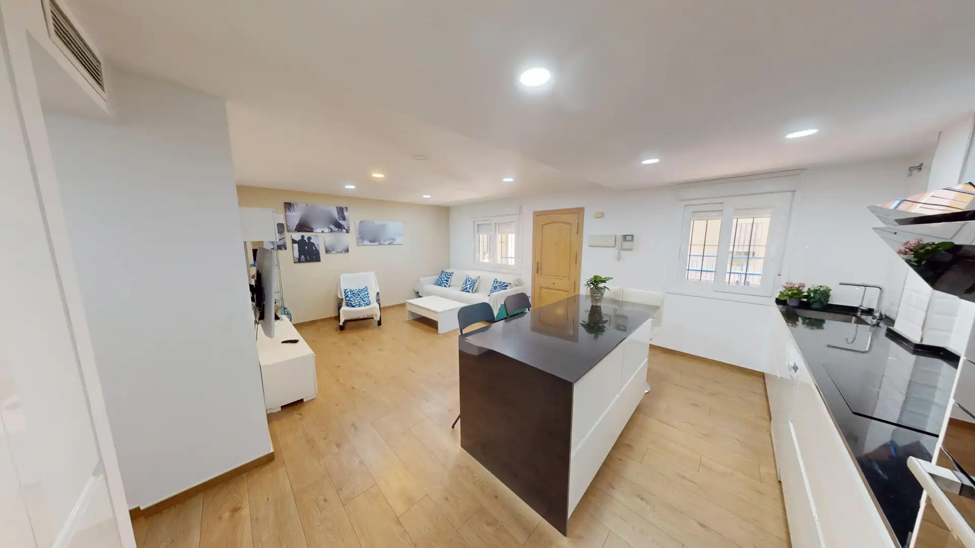 Piso en venta en Torremolinos con Aire acondicionado, Calefacción y Trastero