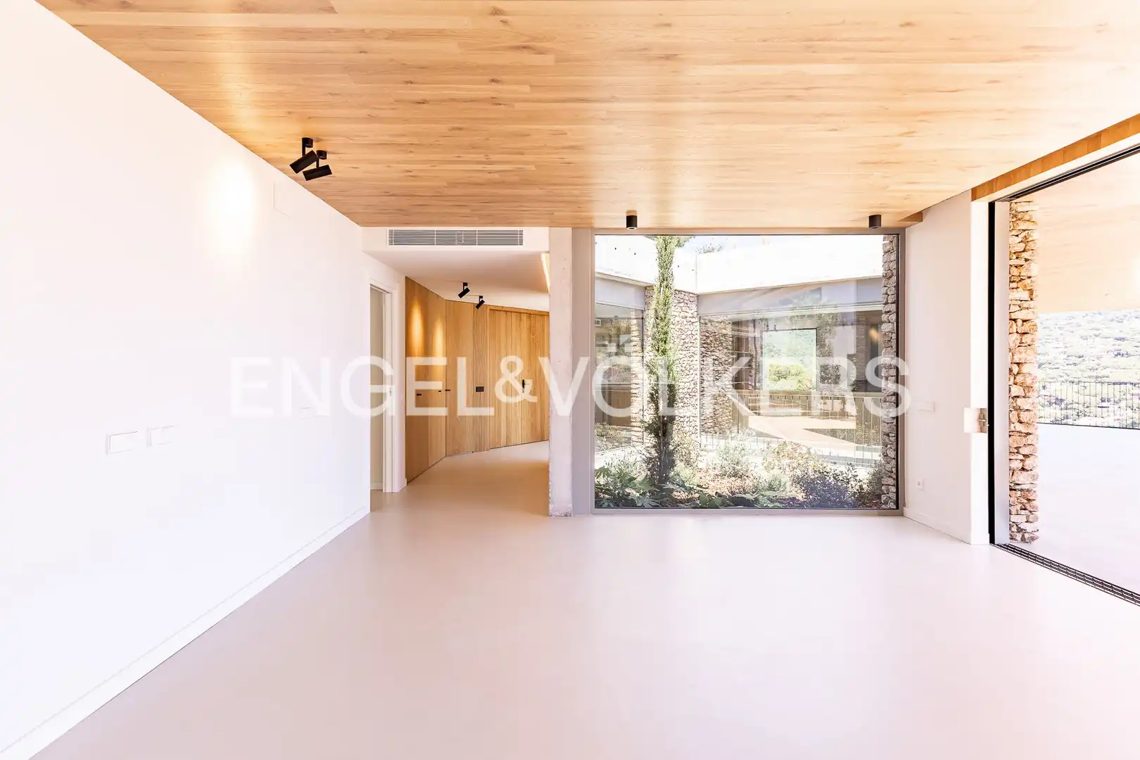 Houses for sale in Cabrils  with Heating, Private garden and Parquet flooring