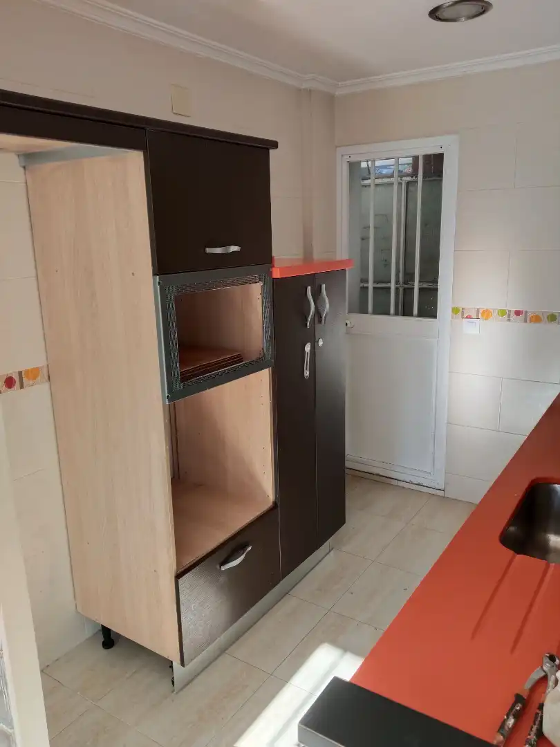 Cocina de Casa adosada en venta en La Algaba con Aire acondicionado y Balcón