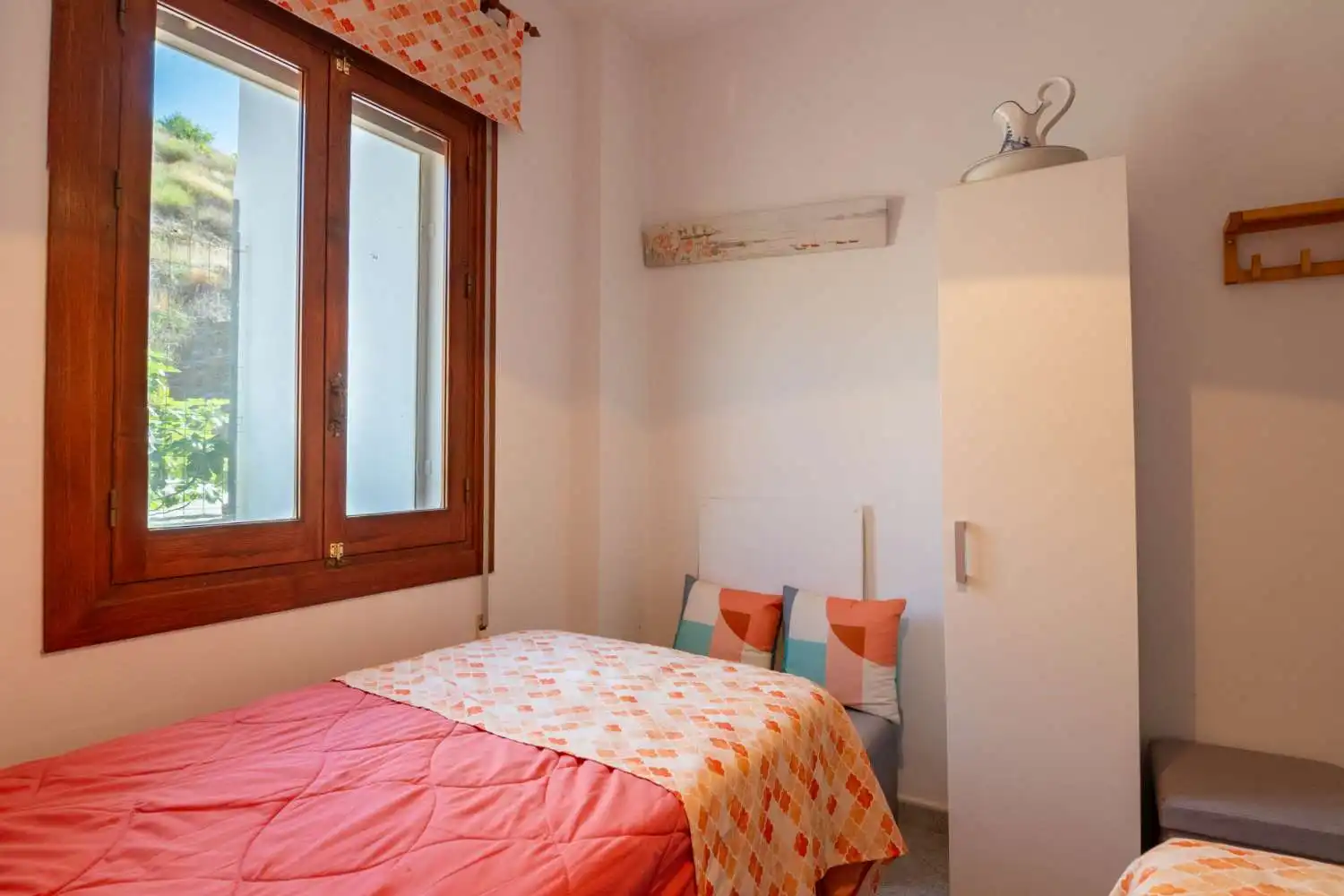 Habitación de Casa adosada en venta en Molvízar con Aire acondicionado, Terraza y Trastero