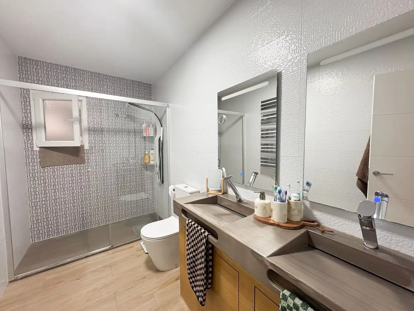 Badezimmer von Wohnung zum Verkauf in Pilar de la Horadada mit Klimaanlage, Heizung und Terrasse