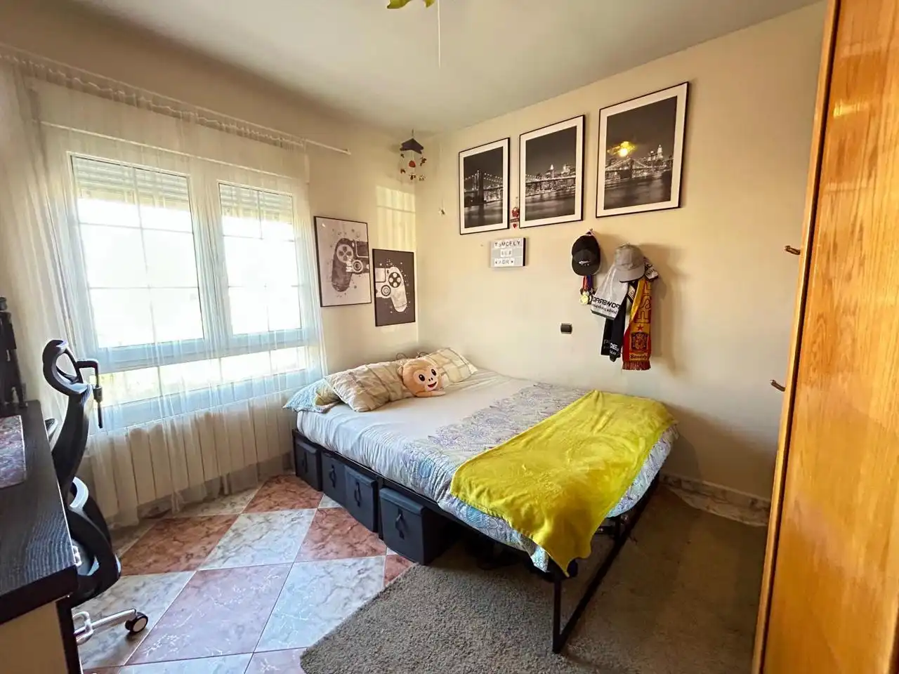 Schlafzimmer von Haus oder Chalet zum Verkauf in El Casar mit Heizung, Privatgarten und Terrasse