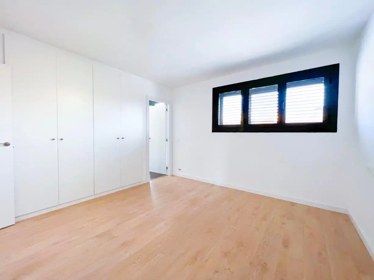 Terraced house with pool for sale in Catufols 27, imagen 2