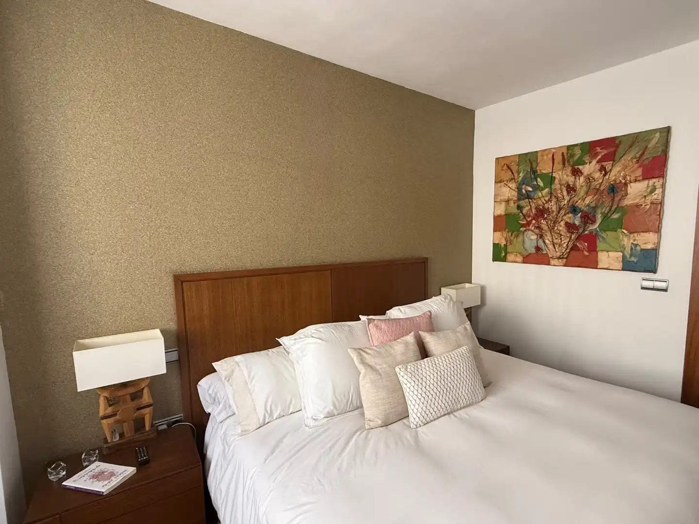 Dormitori de Apartament en venda en Marbella amb Aire condicionat