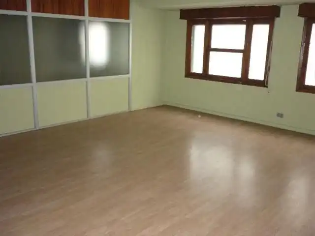 Oficina de lloguer a Avenida das Camelias 111, imagen 2