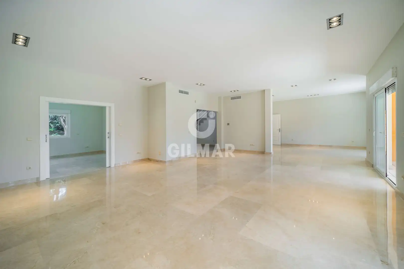 Villa con piscina in vendita a Ciudalcampo, imagen 6