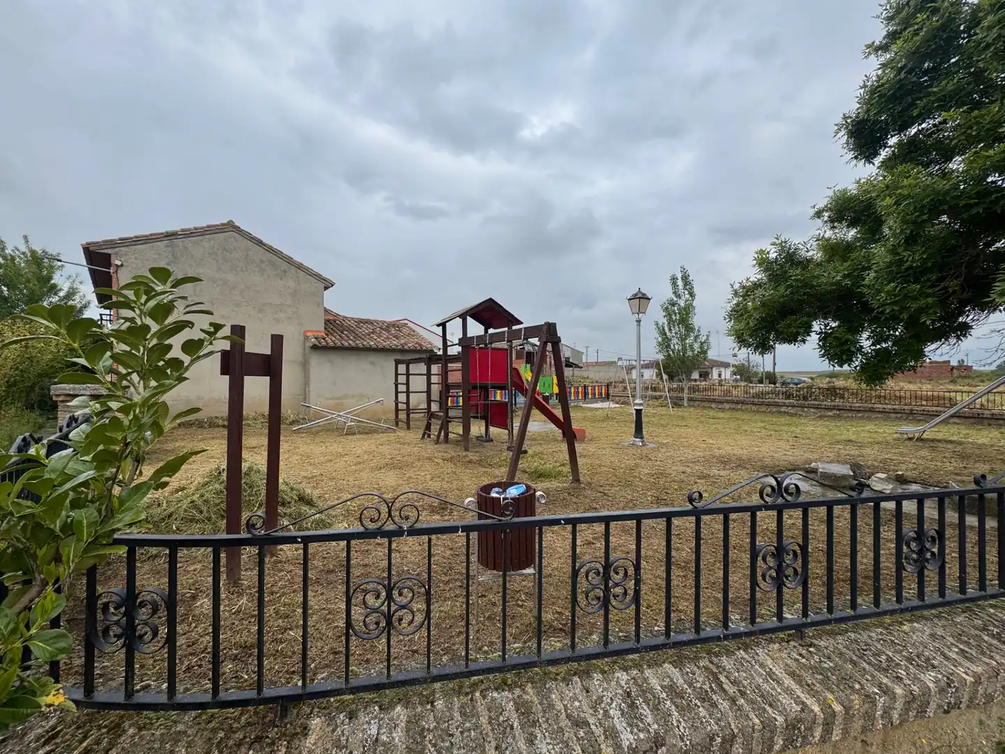 Finca rústica en venda en Villalba de la Loma amb Jardí privat i Traster