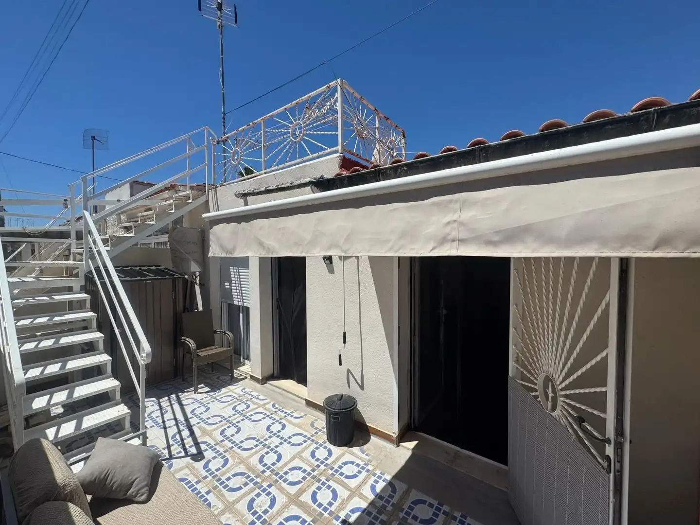 Adosado en venta en Calle Calle Salvador Dalí 49, imagen 2