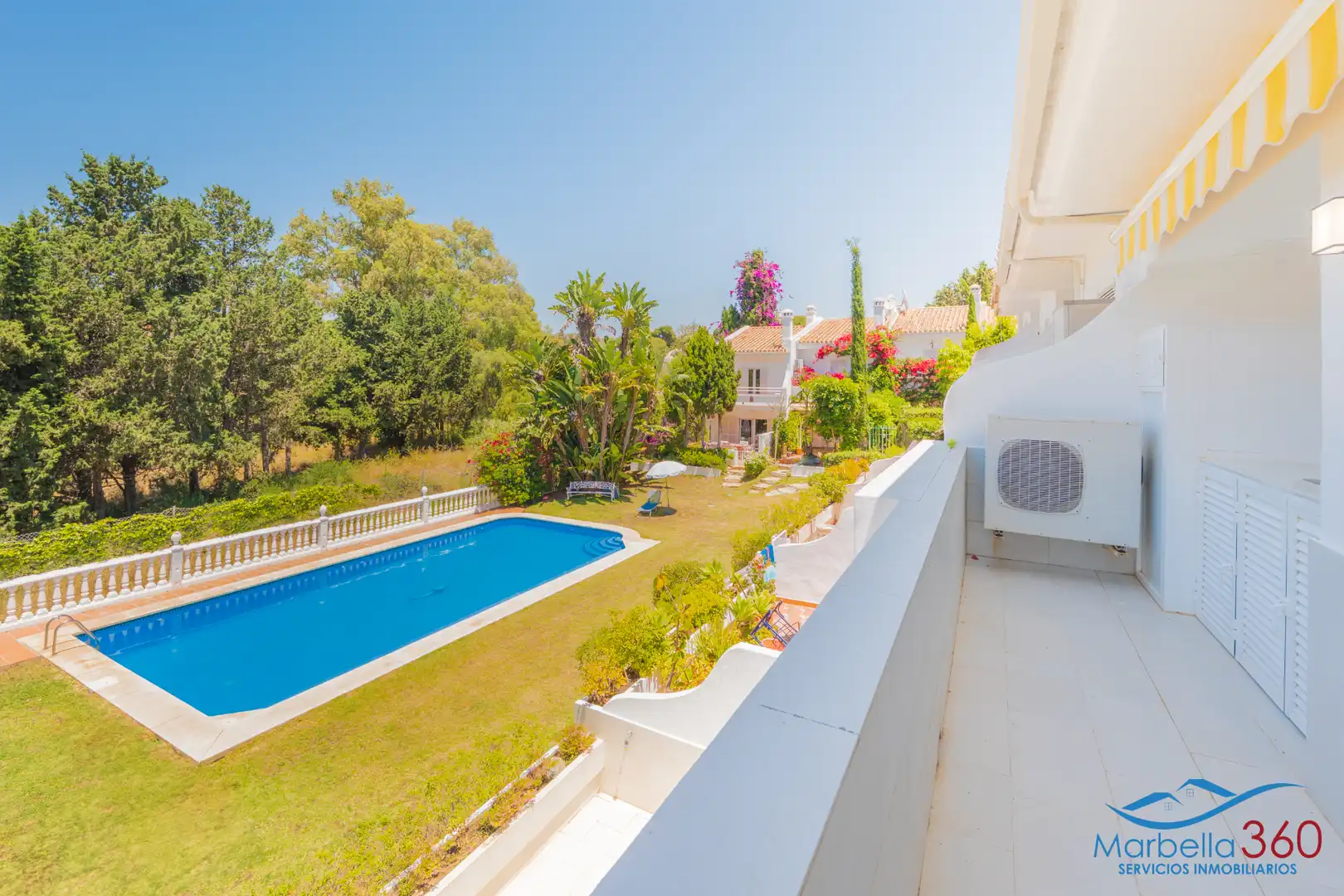 Jardí de Casa adosada en venda en Marbella amb Aire condicionat, Calefacció i Terrassa