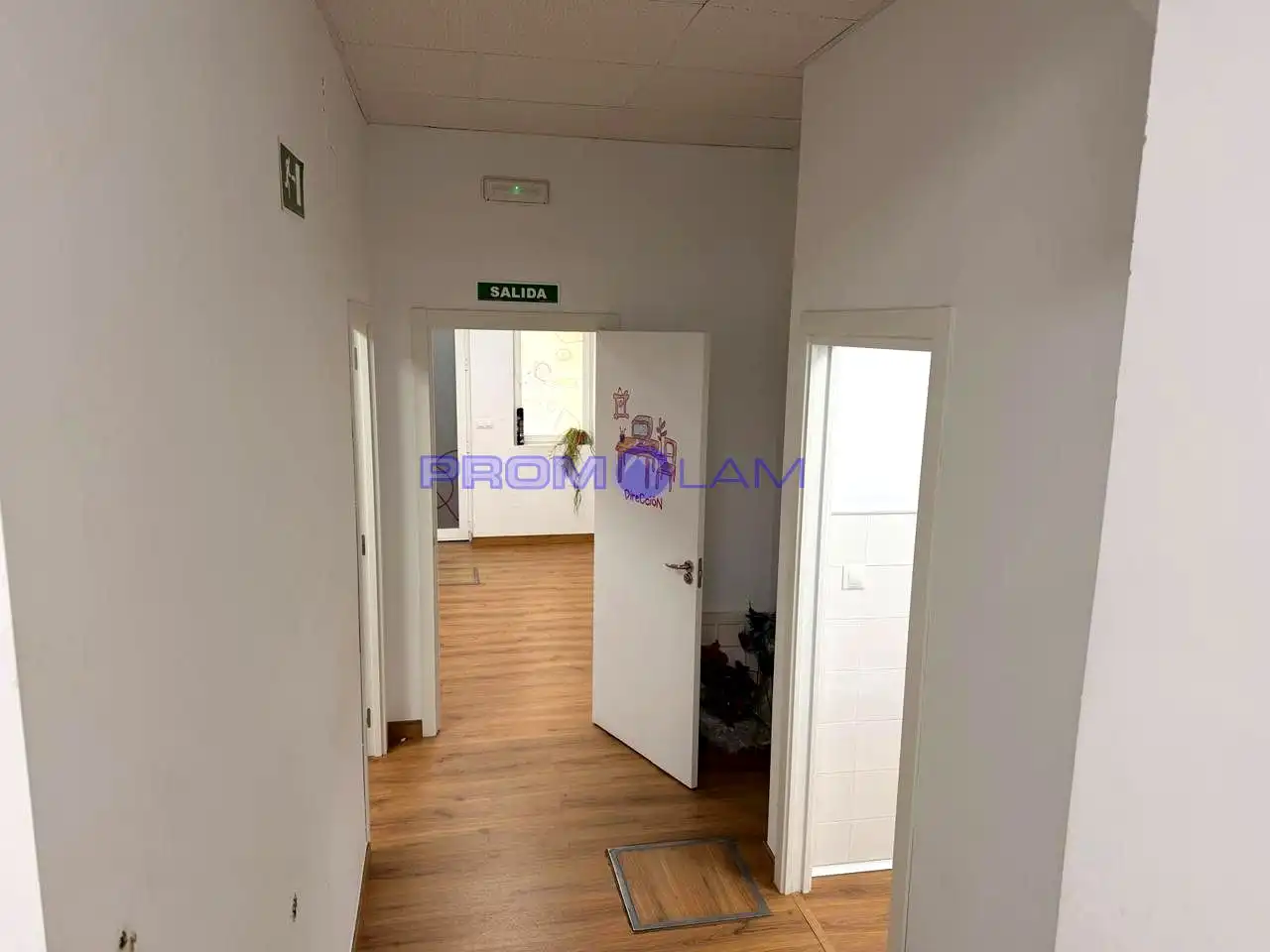 Geschaftsraum zur Miete in Carretero, Coria del Río