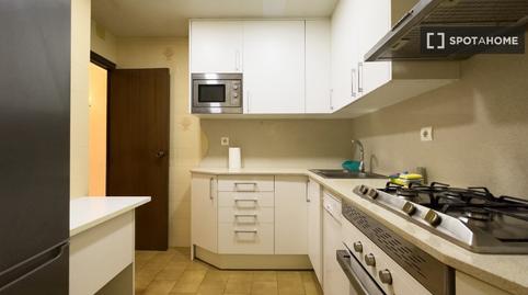 Foto 4 de Pis de lloguer a El Turó de la Peira, Barcelona