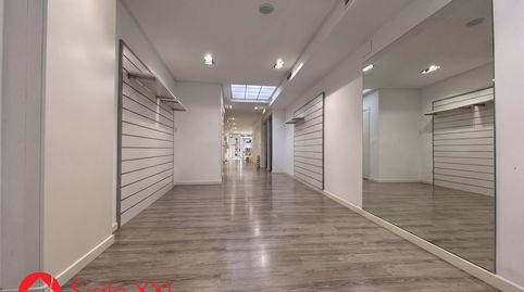 En pleno centro de Vilareal se encuentra este local tipo casa, una propiedad con un enorme potencial tanto comercial como residenc, imatge 2