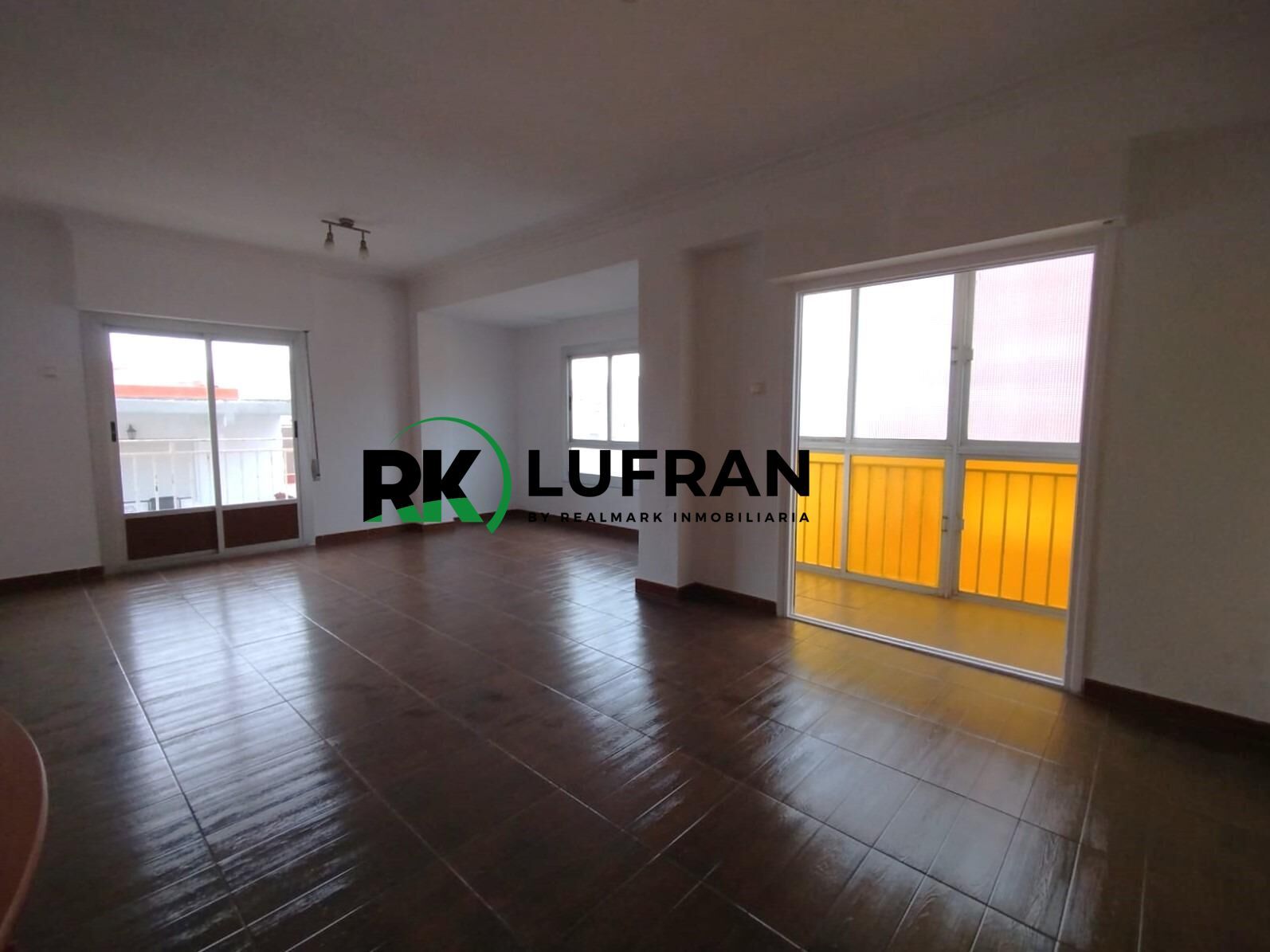 Sala de estar de Piso en venta en Elda