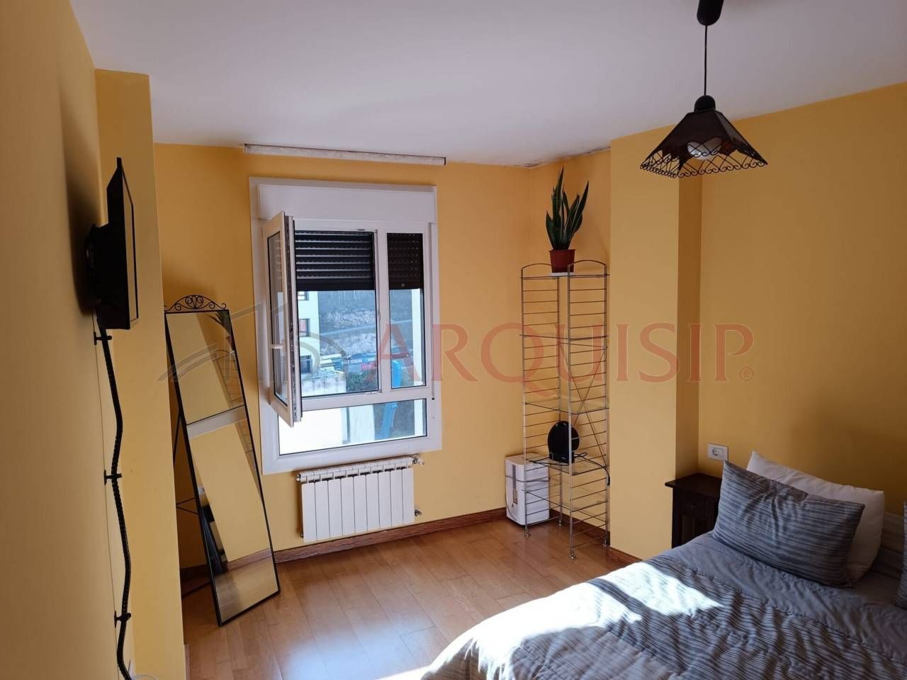 Dormitori de Apartament en venda en Ames amb Calefacció i Traster