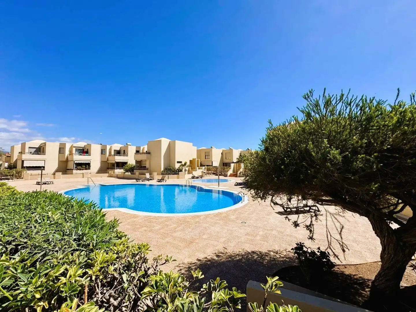 Piscina de Casa adosada en venta en Granadilla de Abona con Aire acondicionado, Jardín privado y Terraza