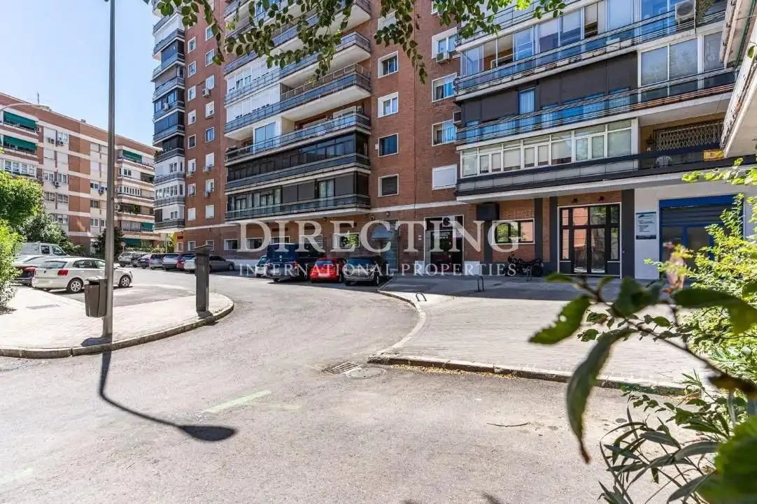 Vista exterior de Pis de lloguer en Madrid amb Aire condicionat i Terrassa