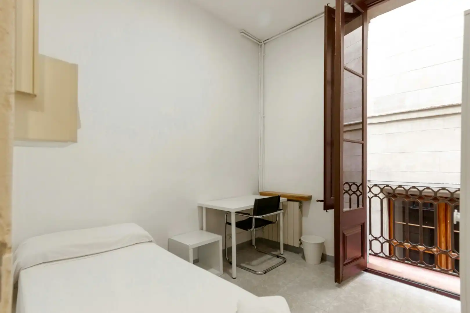 Habitación de Piso para compartir en Barcelona con Calefacción, Amueblado y Lavadora