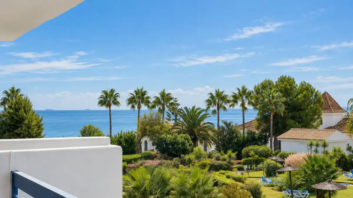 Apartament amb piscina en venda a La Duquesa
