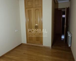 Bedroom of Flat for sale in Ourense Capital   with Heating, Parquet flooring and Furnished