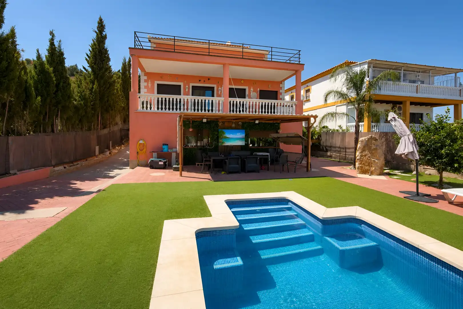 Piscina de Casa o chalet en venta en Málaga con Aire acondicionado, Calefacción y Jardín privado