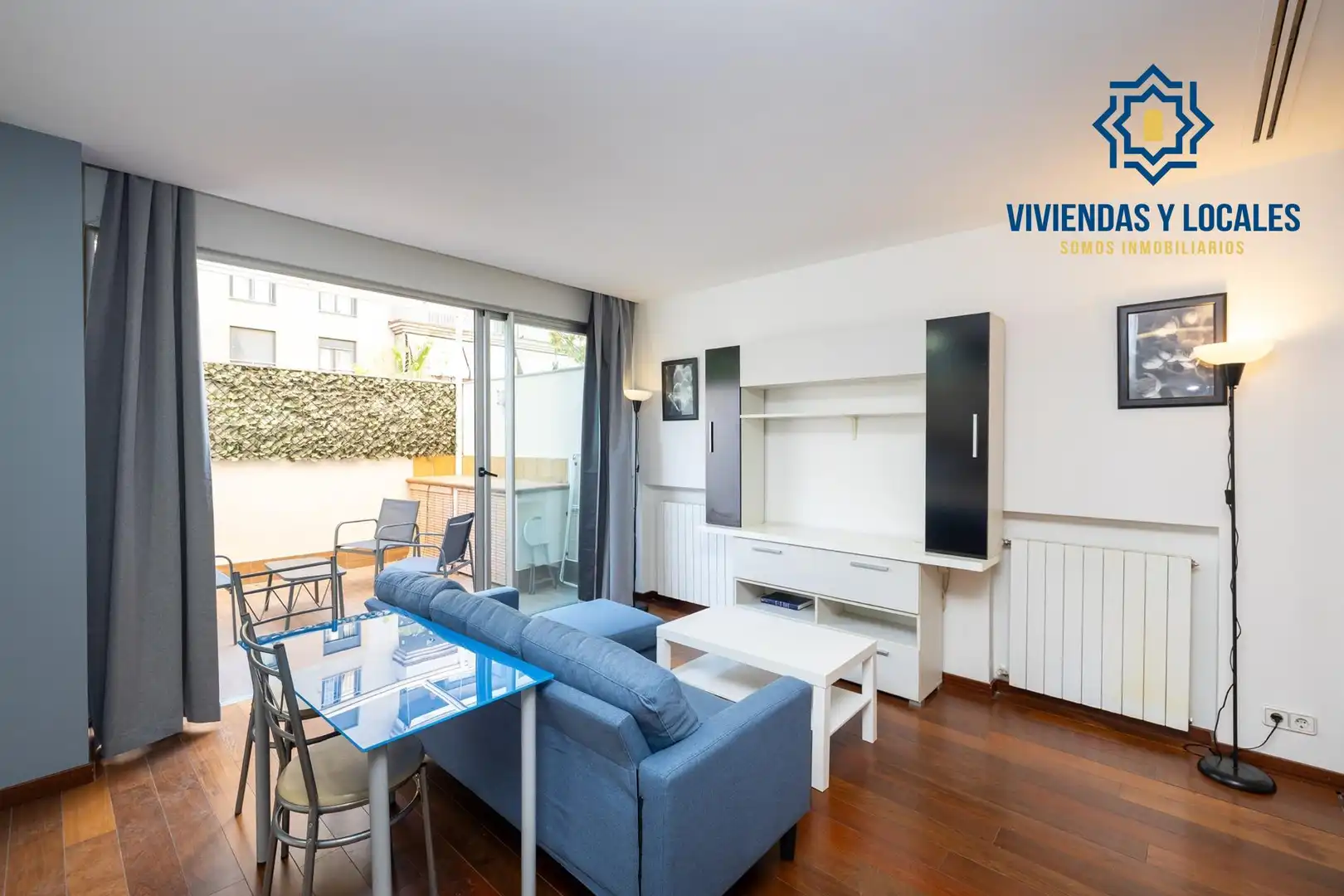 Living room of Ground floor for sale in Granada  with Air Conditioner, Heating and Private garden
