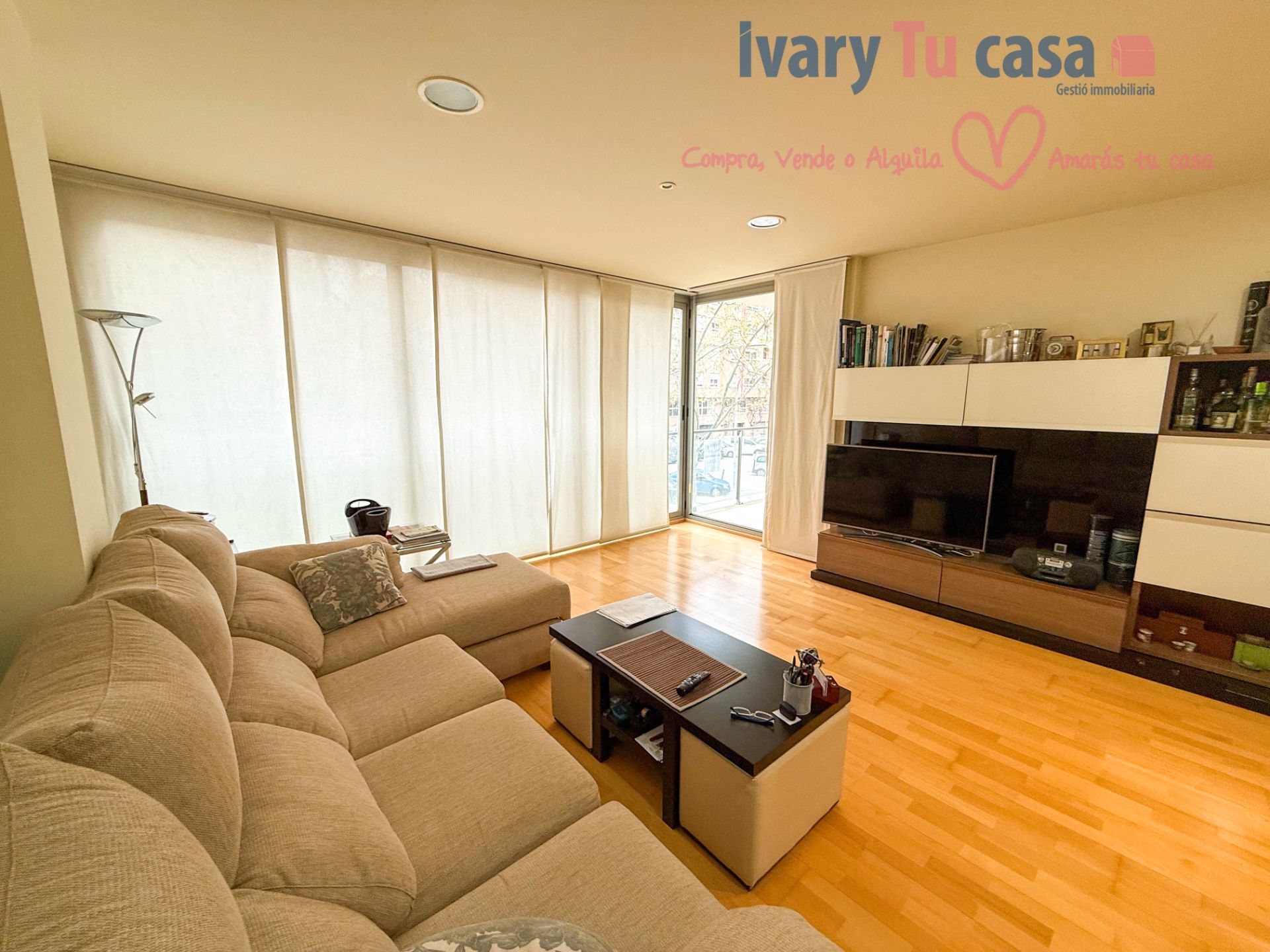 Living room of Flat for sale in Castellón de la Plana / Castelló de la Plana  with Air Conditioner, Heating and Parquet flooring