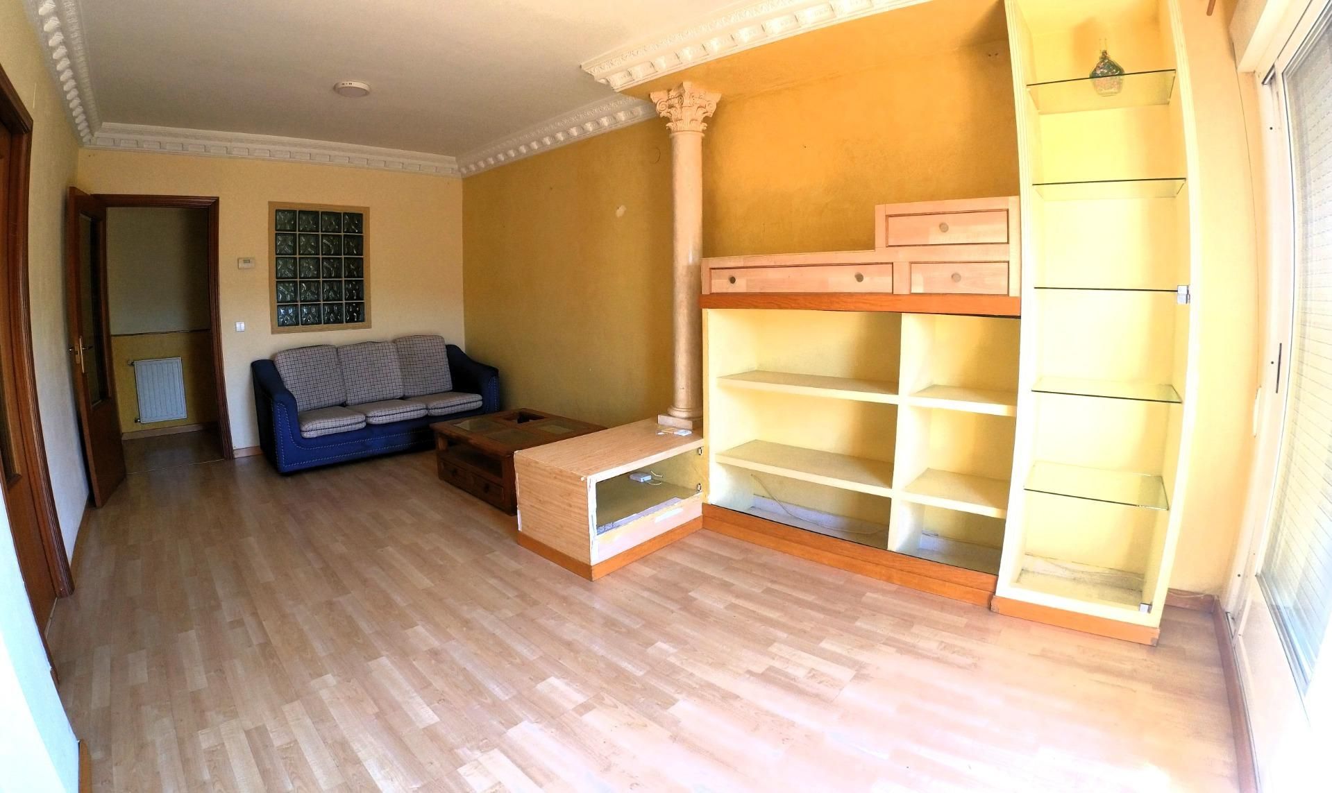 Sala d'estar de Pis en venda en Plasencia amb Aire condicionat, Calefacció i Jardí privat