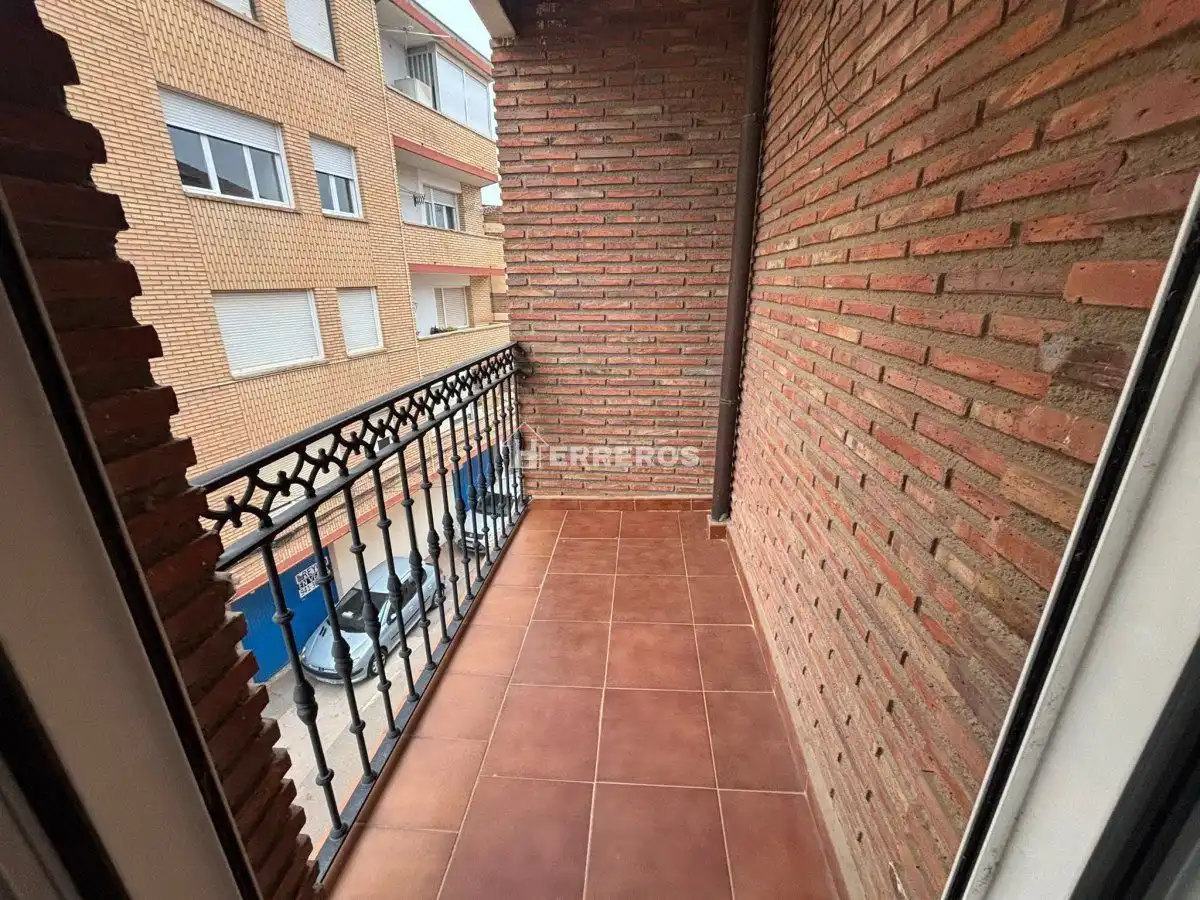 Exterior view of Flat for sale in Uruñuela  with Heating, Parquet flooring and Terrace