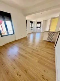Appartement avec ascenseur à louer à Calle Lucas de Tuy 11, imagen 3