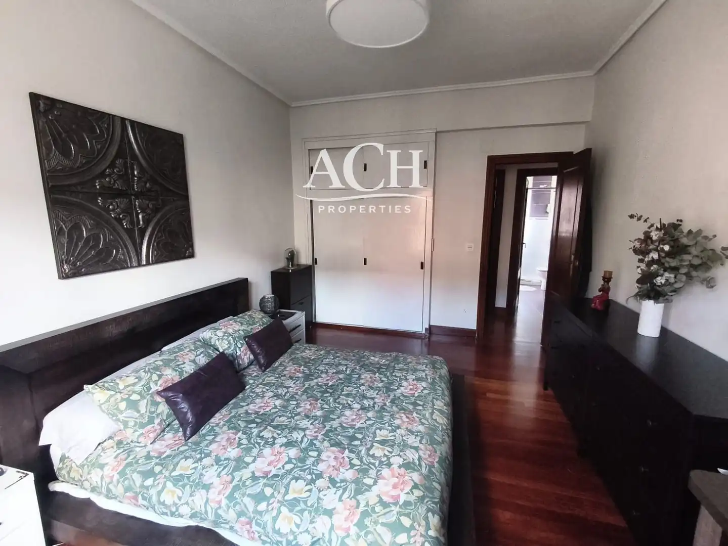 Habitación de Piso de alquiler en Bilbao  con Amueblado, Lavadora y TV
