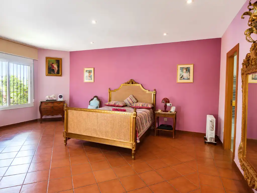 Dormitori de Casa o xalet en venda en Mijas amb Aire condicionat, Calefacció i Jardí privat