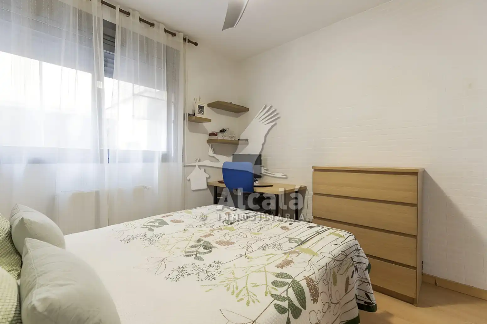 Schlafzimmer von Wohnung zum Verkauf in Villalbilla mit Klimaanlage, Heizung und Terrasse