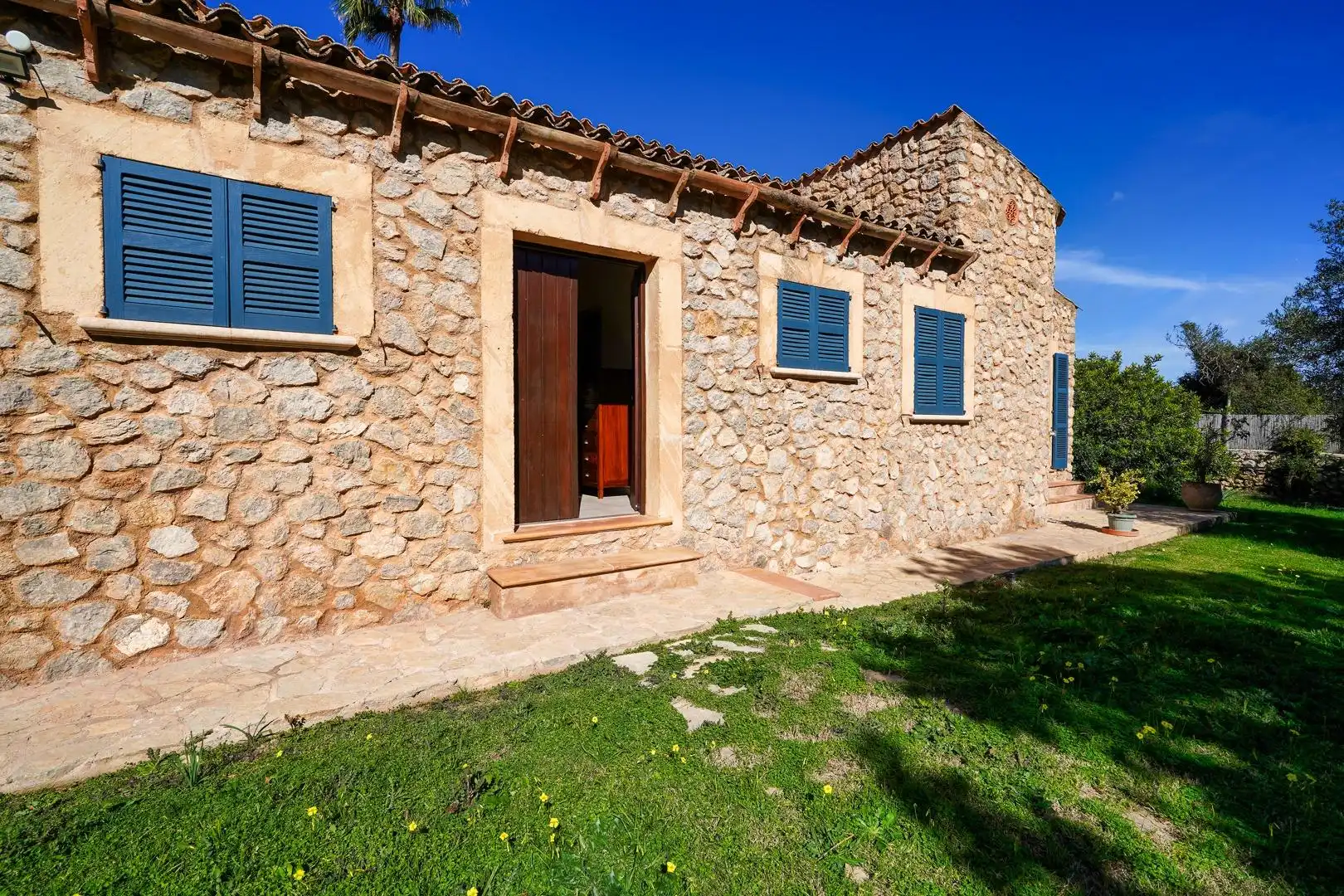 Vista exterior de Casa o chalet en venta en Capdepera con Aire acondicionado, Calefacción y Jardín privado