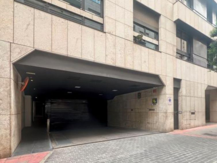 Exterior view of Garage for sale in  Madrid Capital