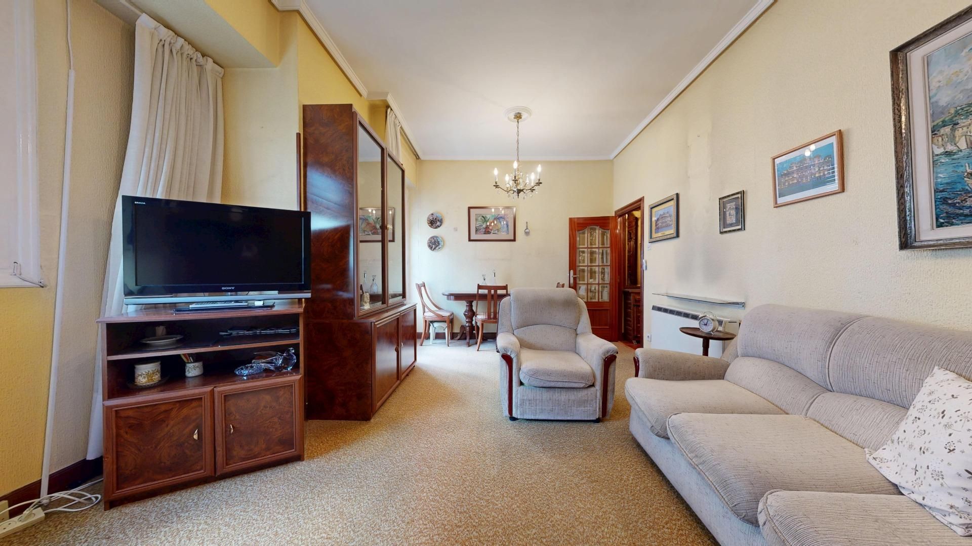 Living room of Flat for sale in Bilbao   with Heating and Balcony