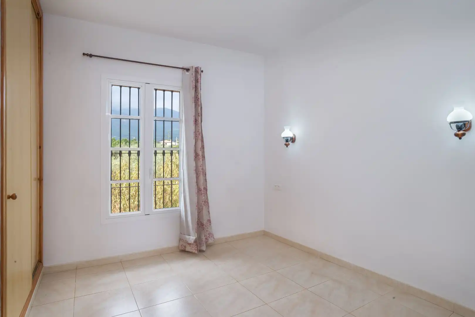 Habitación de Casa o chalet en venta en Alhaurín El Grande con Aire acondicionado, Calefacción y Jardín privado