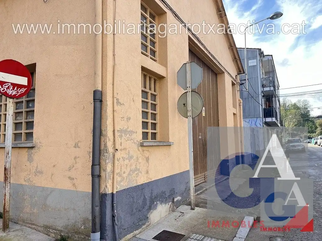 Nau industrial en venda a Olot, imagen 4