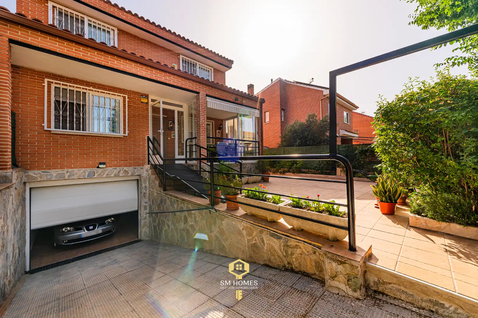 Vista exterior de Casa o chalet en venta en Meco con Calefacción, Terraza y Trastero