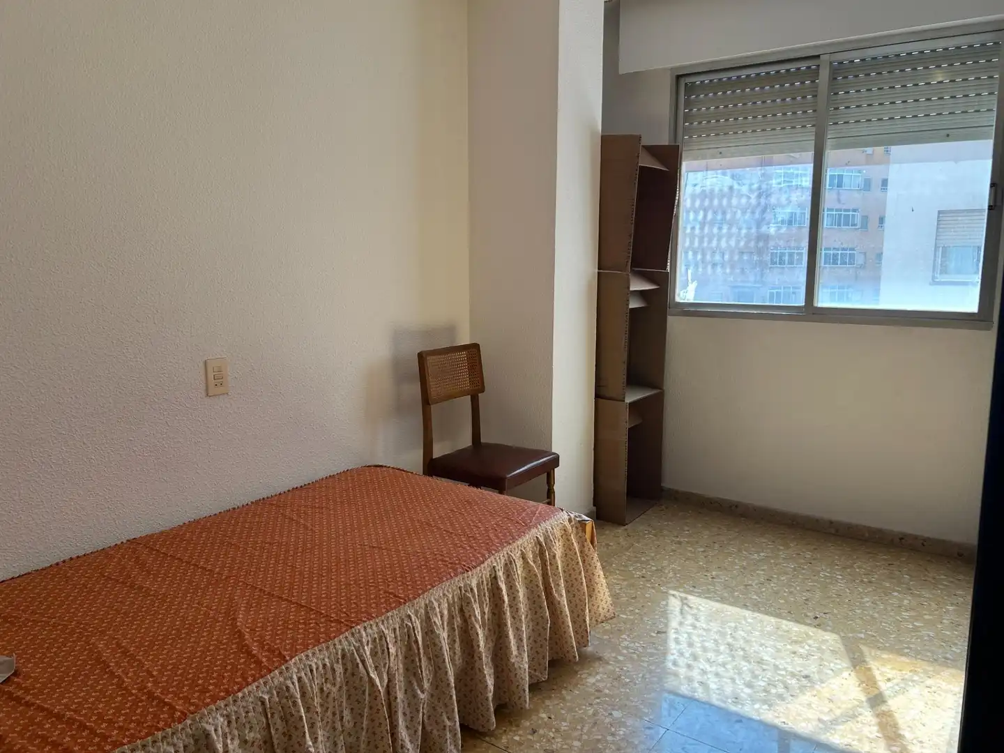 Habitación de Piso en venta en Castellón de la Plana / Castelló de la Plana con Balcón
