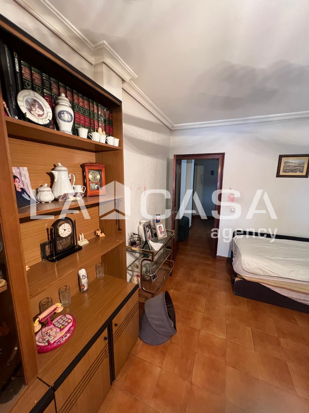 Pis en venda en Dos Hermanas amb Calefacció