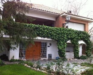 Exterior view of House or chalet for sale in Móstoles  with Swimming Pool