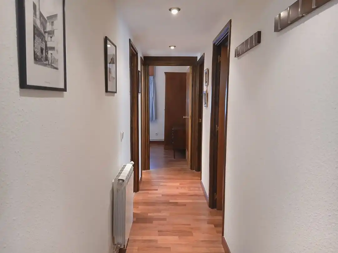 Wohnung zum Verkauf in Ezcaray mit Heizung, Privatgarten und Terrasse