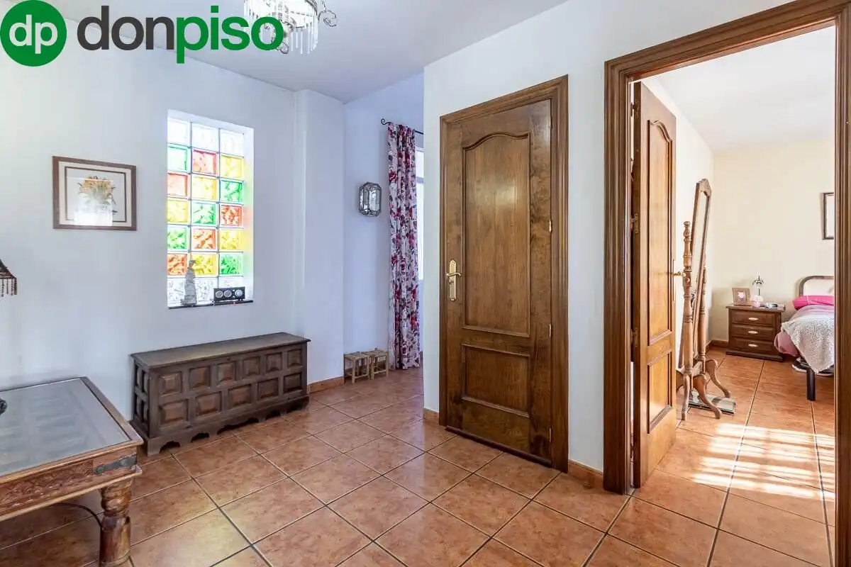 Detached house with pool for sale in Calle del Arache, imagen 31