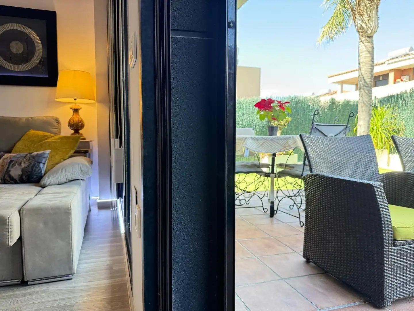 Terrasse von Einfamilien-Reihenhaus zum Verkauf in Molina de Segura mit Klimaanlage, Privatgarten und Gemeinschaftspool