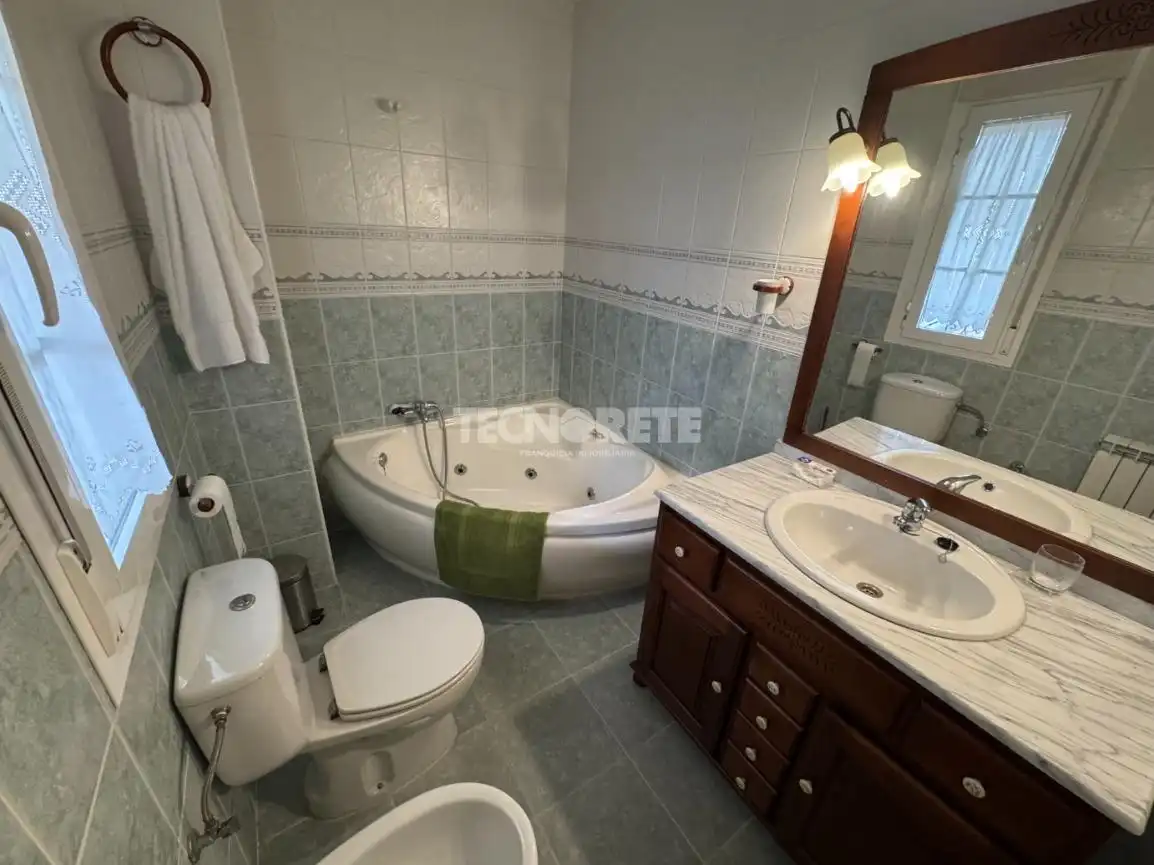 Casa aparellada amb terrassa en venda a Yunquera de Henares, imagen 38