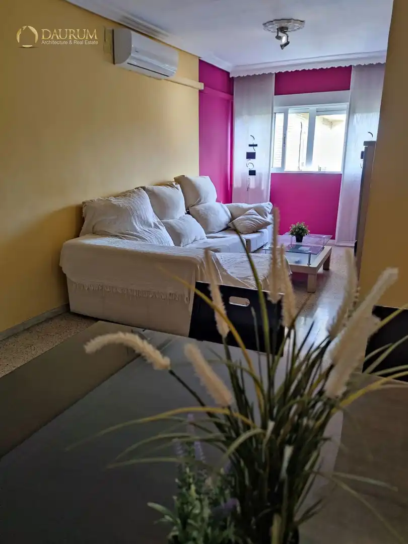 Sala d'estar de Pis en venda en Sevilla amb Aire condicionat, Terrassa i Traster