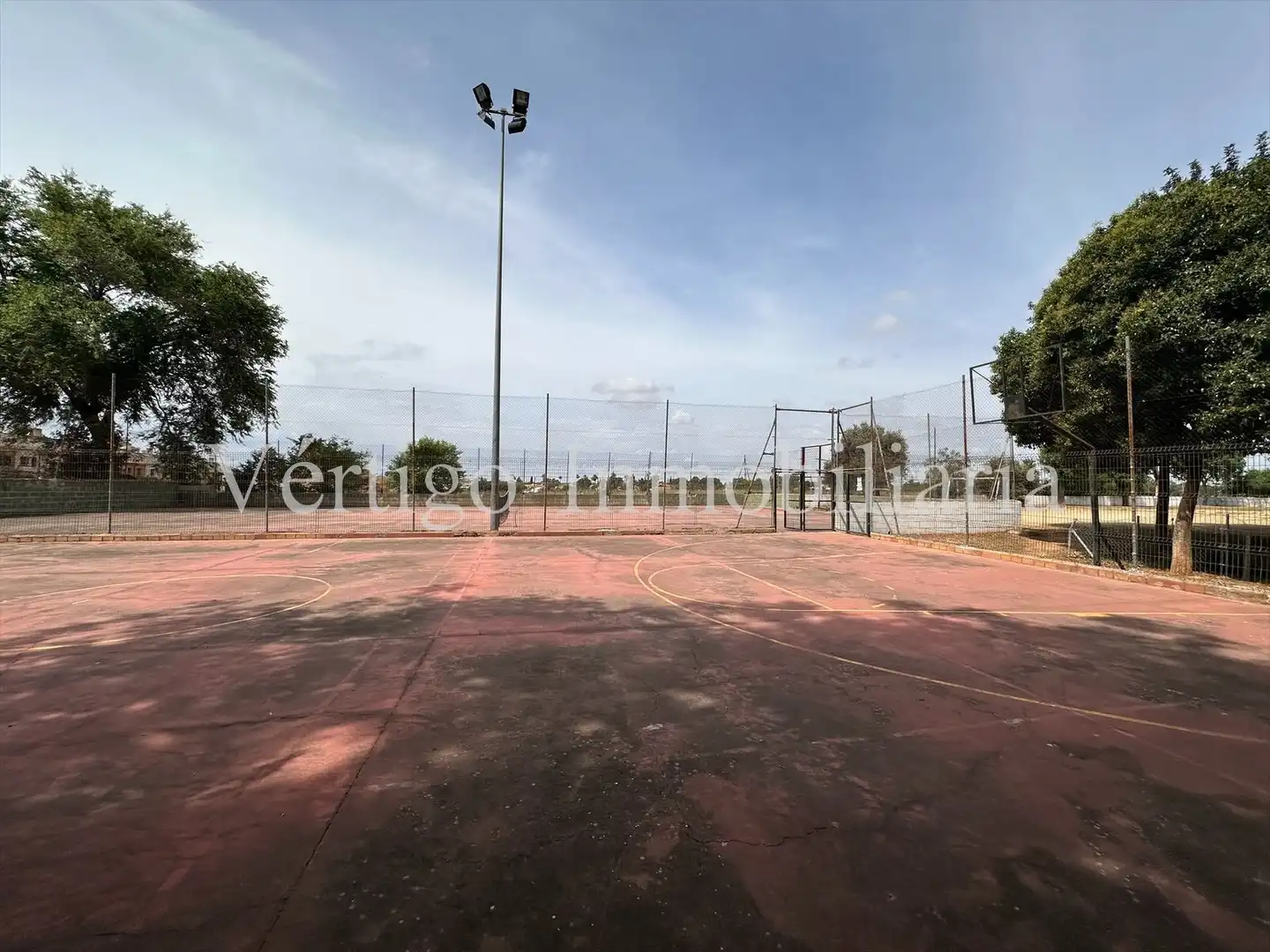 Flat for sale in Urbanizacion Parque Giralda, 1, La Hacienda - Nueva Andalucía