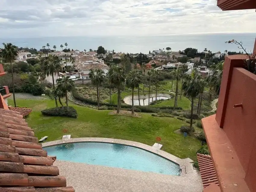 Exterior view of Attic for sale in Benalmádena  with Air Conditioner, Private garden and Terrace