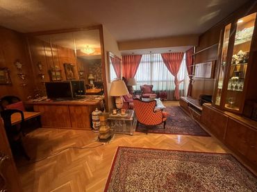 Flat with lift for sale in Arganzuela